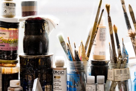 paints and paint brushes 